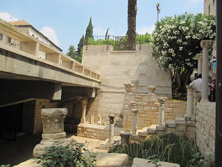 Nazareth 0 intro 05.png