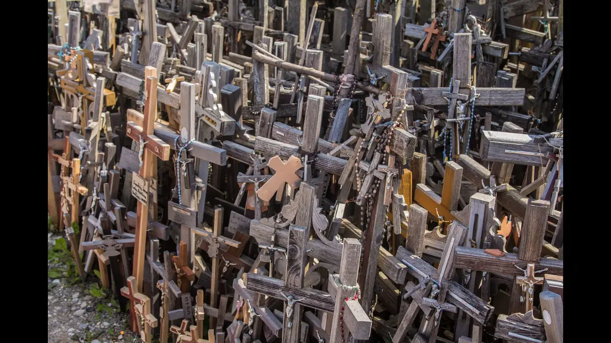 La montagna delle croci