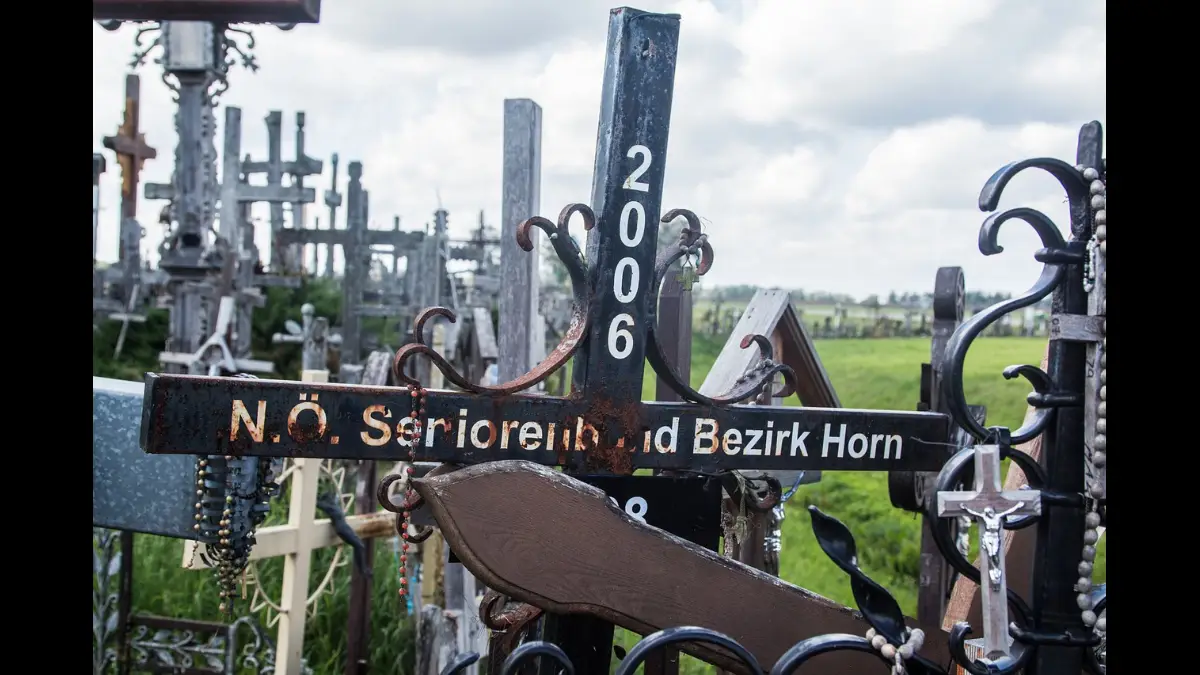 La montagna delle croci