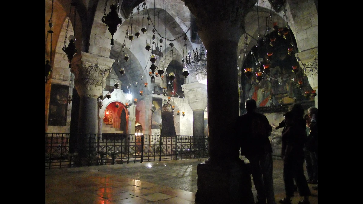 Veduta della cappella di santa Elena dal lato destro