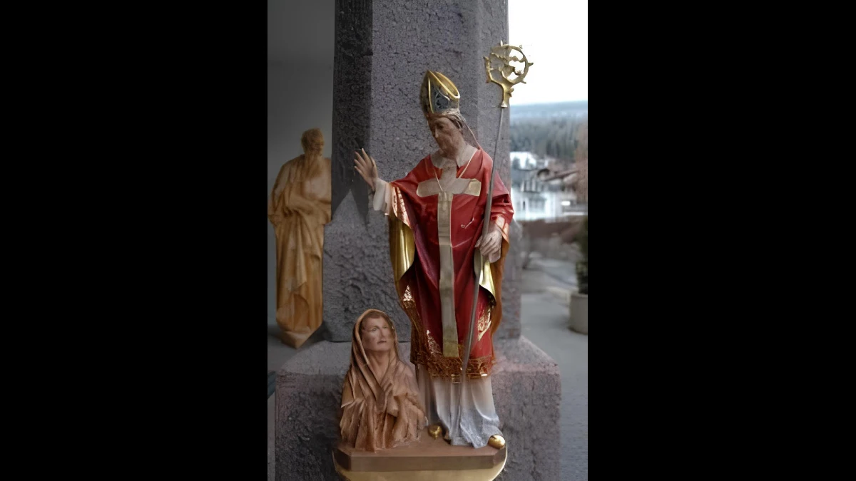 San Stanislao ripreso coi sacri paramenti