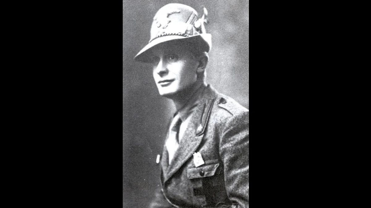 don Carlo Gnocchi in uniforme di alpino, in Russia