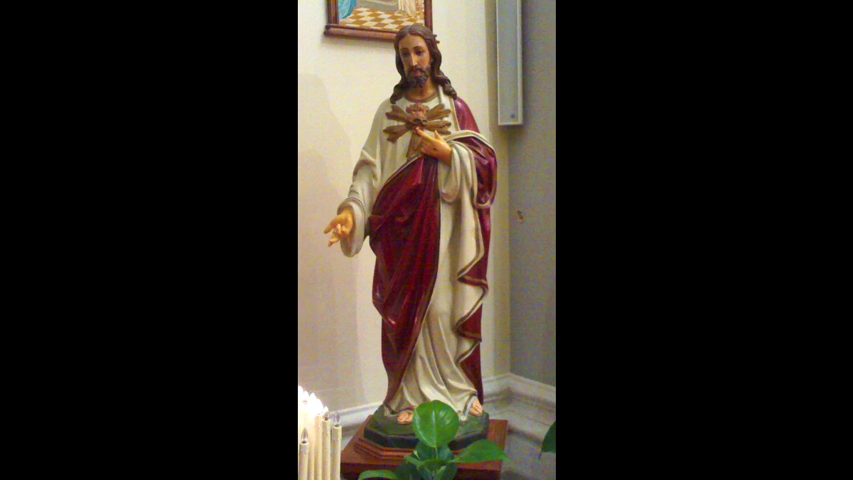 Statu a del Sacro Cuore