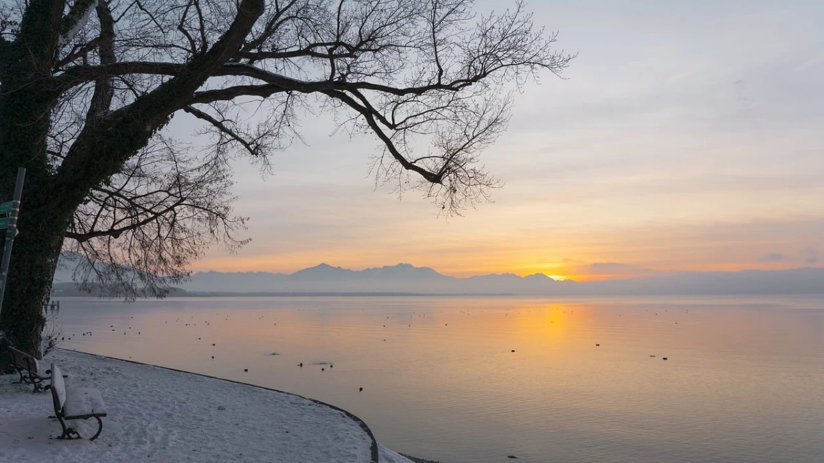 Le prime nevicate di autunno sul lago