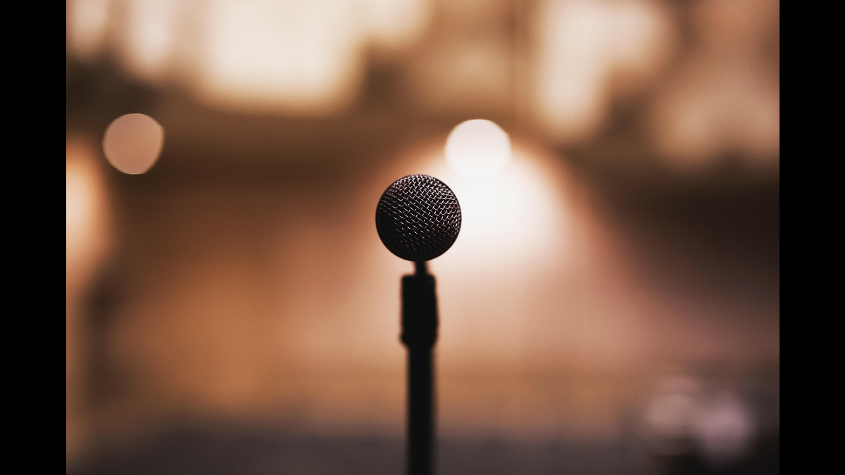 Microfono in una sala di registrazione